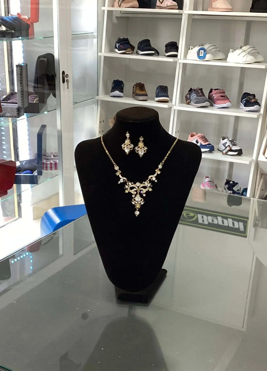 Elegant Necklace and Earring Set Bitu Gift Shop