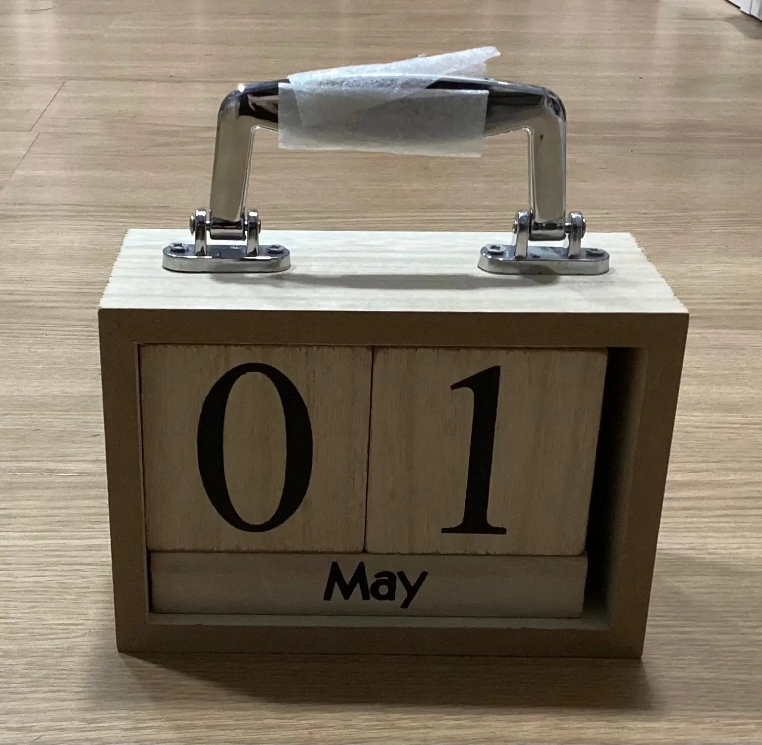 wooden calendar suitcase Bitu Gift Shop