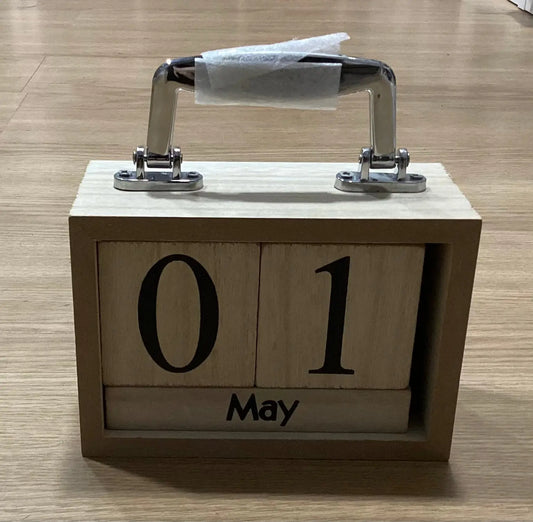 wooden calendar suitcase Bitu Gift Shop